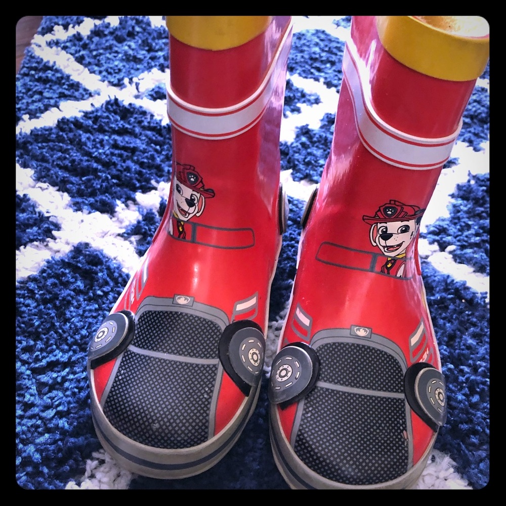 Pow patrol H&M rain boots